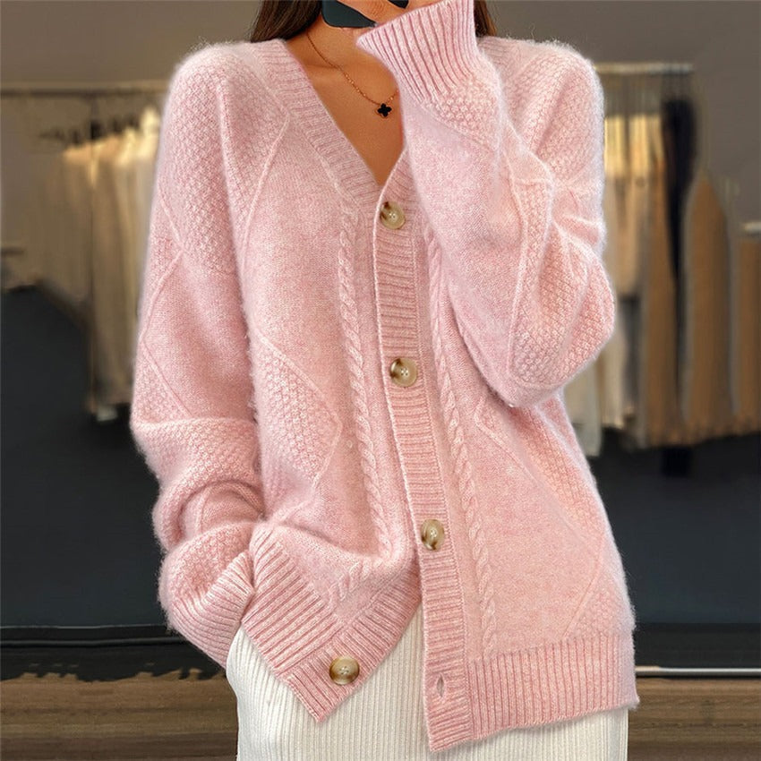 Edle Kassia Strickjacke mit Brokatdesign