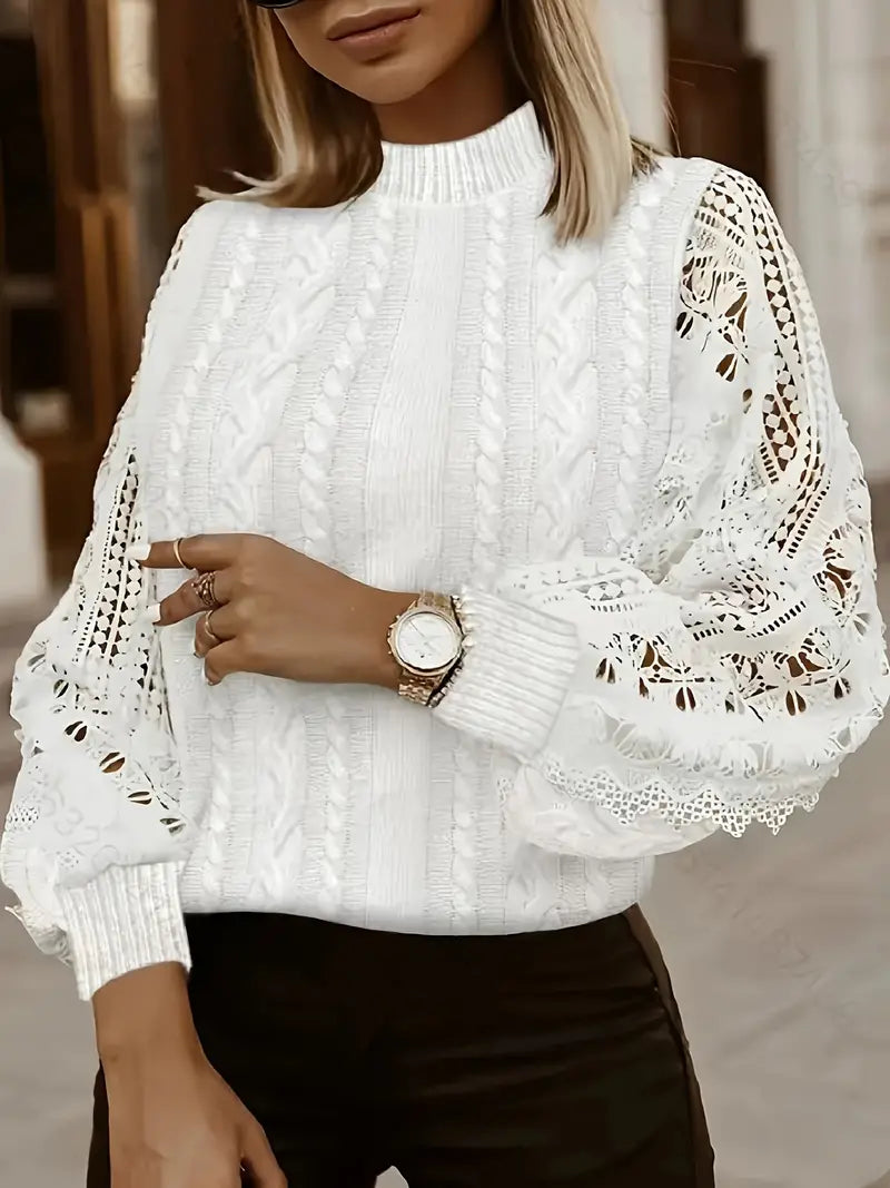 Victorias eleganter Spitzenpullover