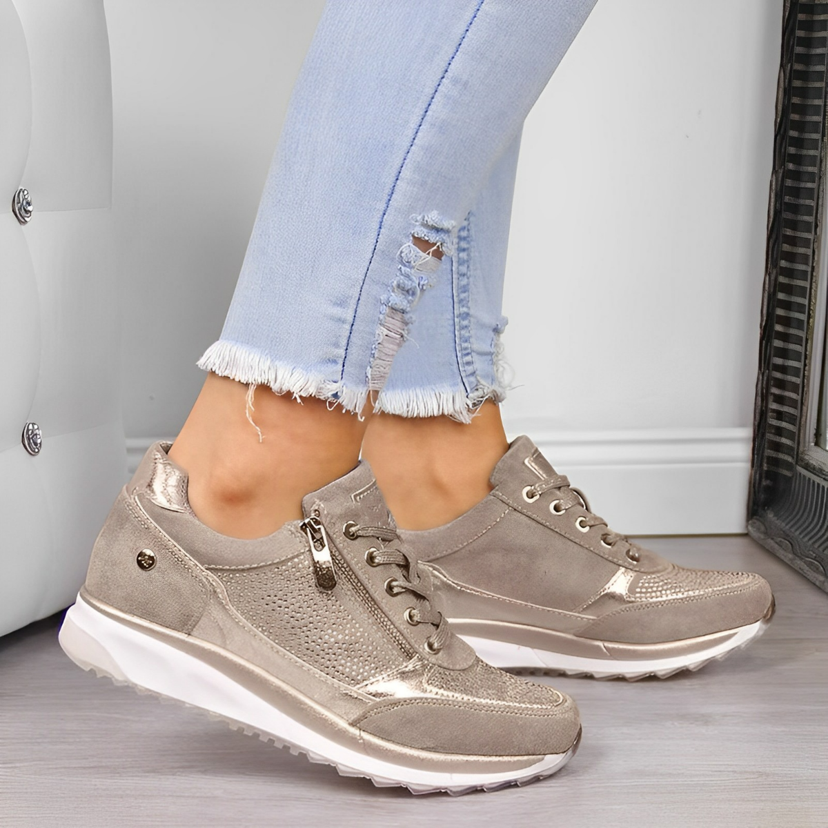 Einfacher Einstieg dank Reißverschluss: Pro-Sneaker