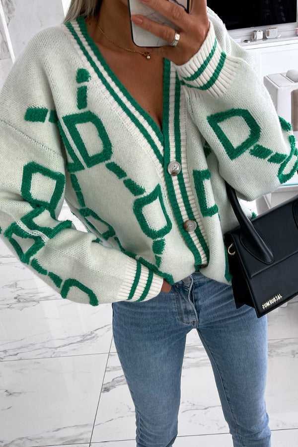 Lasandreth Strickjacke mit Rosen-Kunstknöpfen