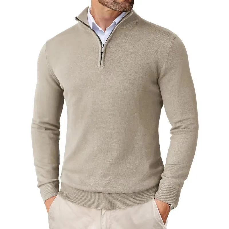 Weicher Herrenpullover mit Kragenreißverschluss aus Baumwollmix
