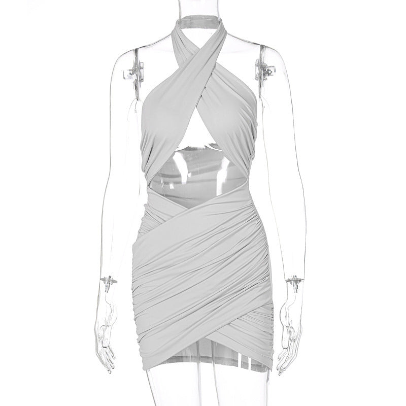 Wickelkleid für Damen mit modischem Halterneck, Raffungen und figurbetontem Schnitt von MODEGEIST