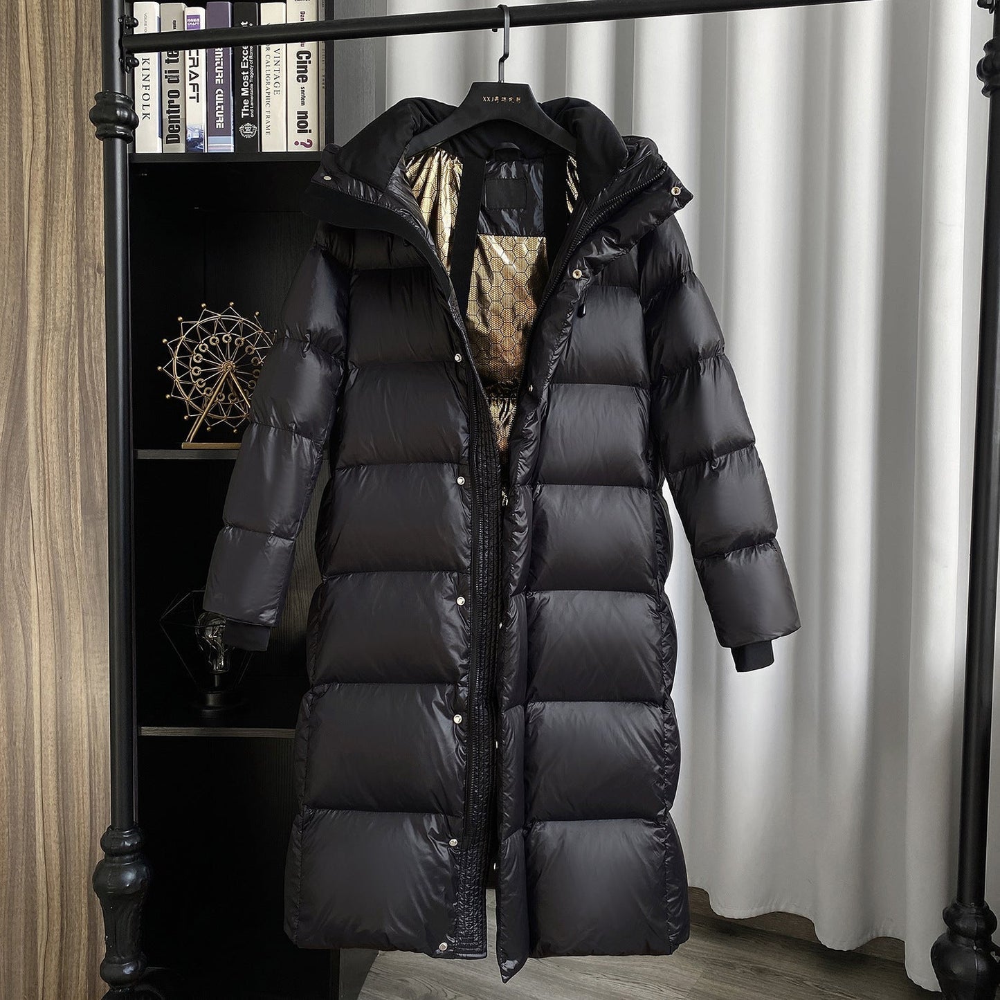 Damen-Wintermantel von Uilonia aus Daunen