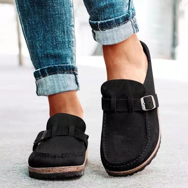 Yelena: stylische Sandalen im Retro-Look