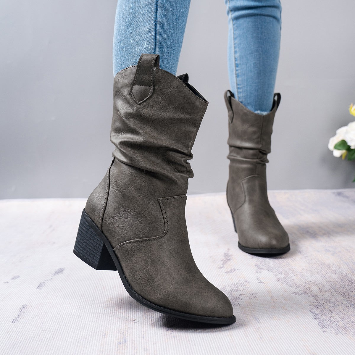 Moderne Schnürstiefel für Damen von Emma