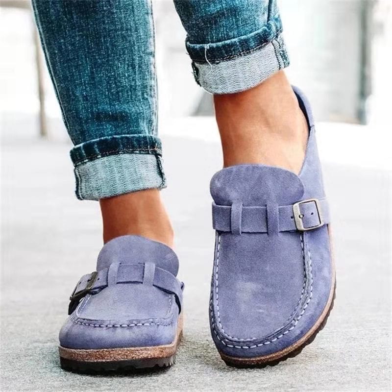 Yelena: stylische Sandalen im Retro-Look