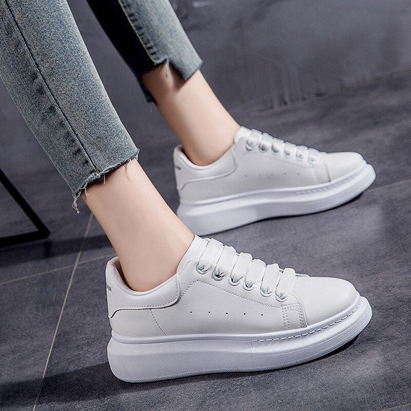 Plateau-Sneaker StepWedge: Lässiger Herbstschuh