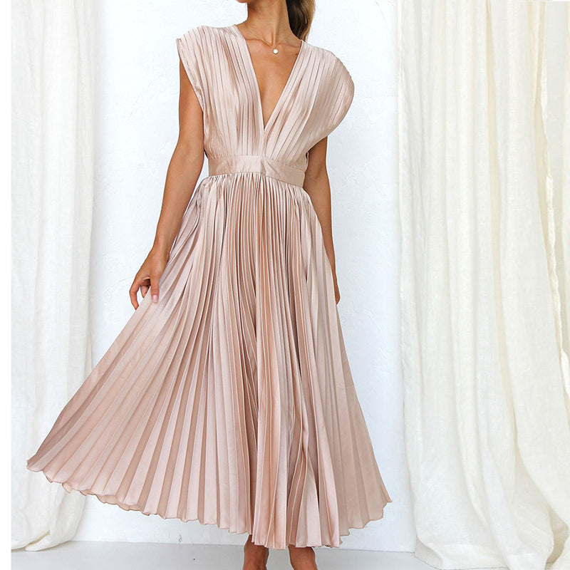 Kleid mit V-Ausschnitt von Tine