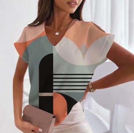 Trendiges T-Shirt mit V-Ausschnitt