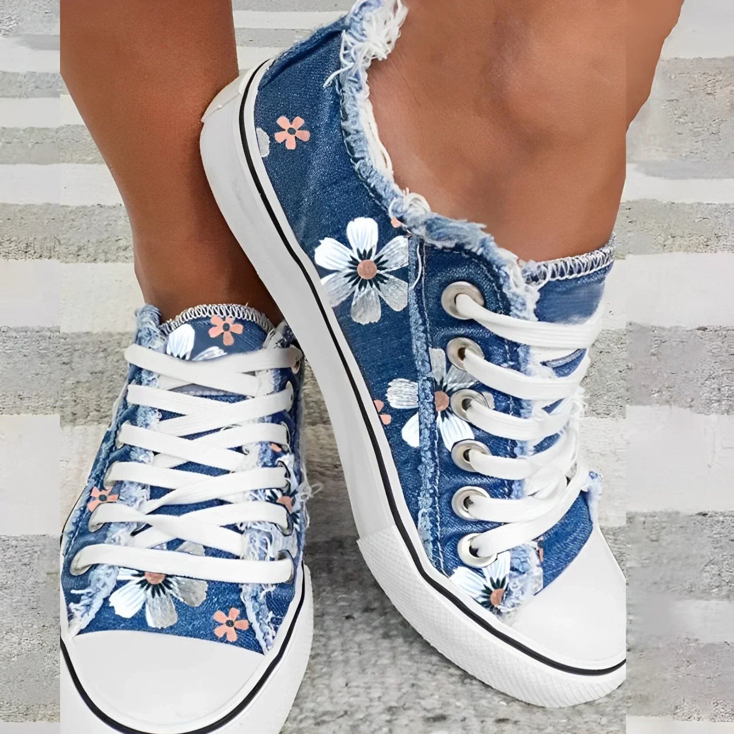 Florianne Flat Shoes with Flower Print