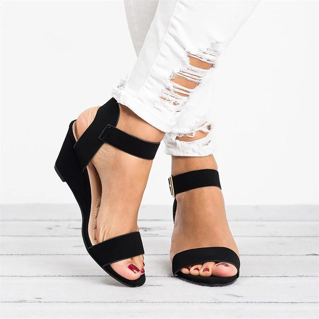Mira Sommersandalen mit Keilabsatz