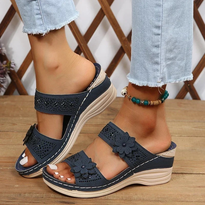 Xanthie Damen Retro-Sandalen
