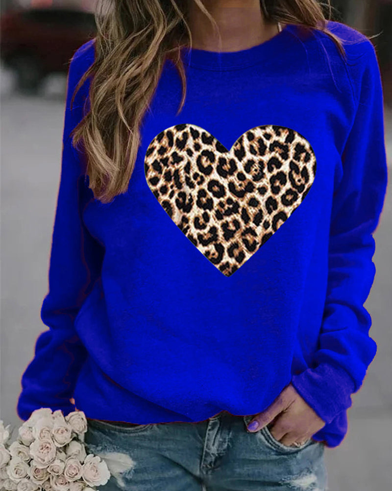 Edles Sweatshirt mit Leopardenherz-Druck von Fudus