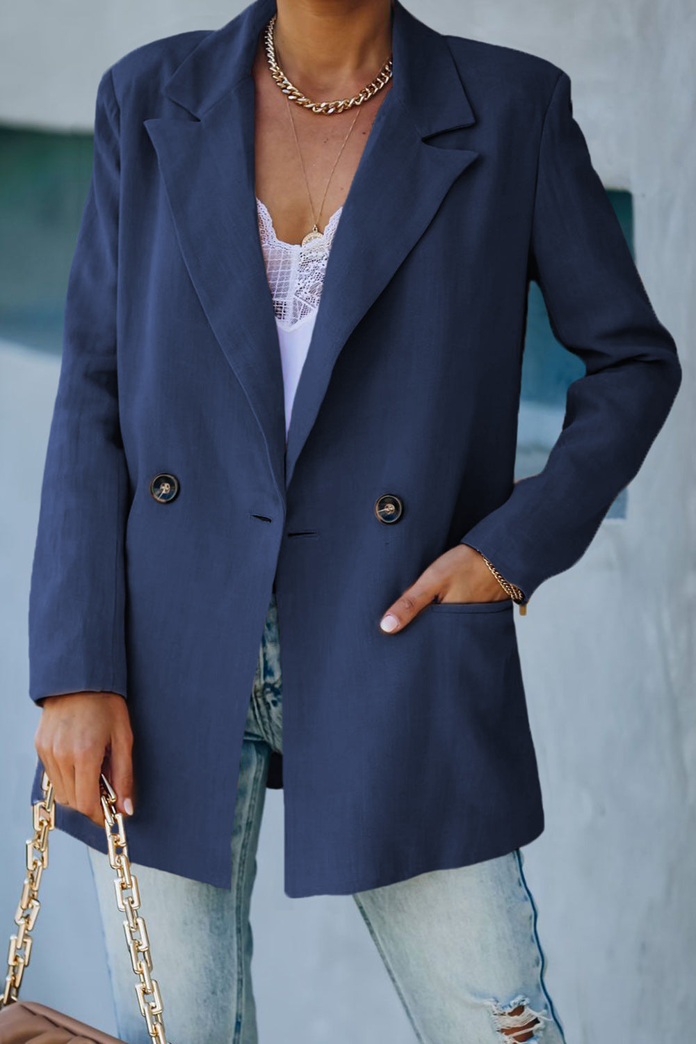ModeGeist | Doppelreihiger Blazer mit gepolsterten Schultern und Taschen