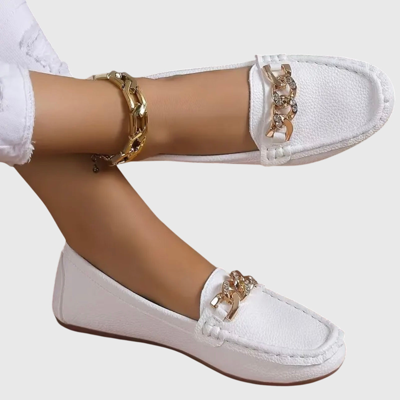 MODEGEIST Damen Slip-On Loafer Weiß Gold-Kette Kunstleder