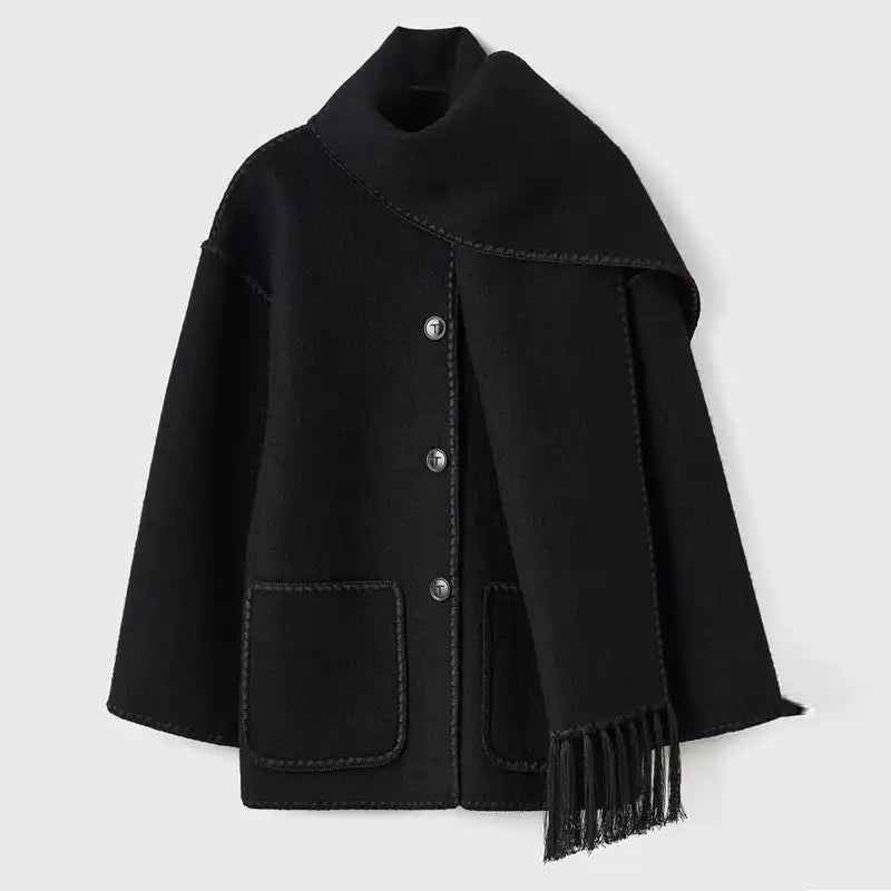 Edle Damenjacke mit Schal von Yolanda