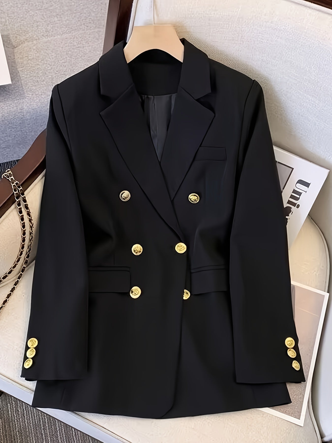 ModeGeist | Eleganter Slim Fit Damenblazer Mit Goldenen Knöpfen