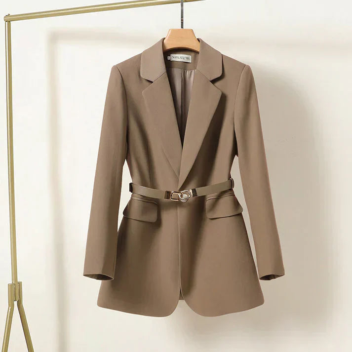 ModeGeist | Eleganter Blazer mit Taillengürtel