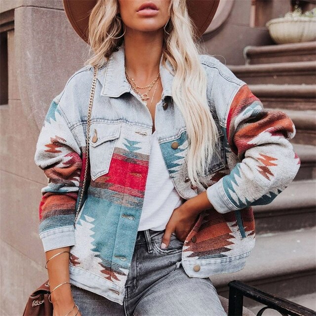 ModeGeist | Zweifarbige Aztekenjacke Vintage und belebend