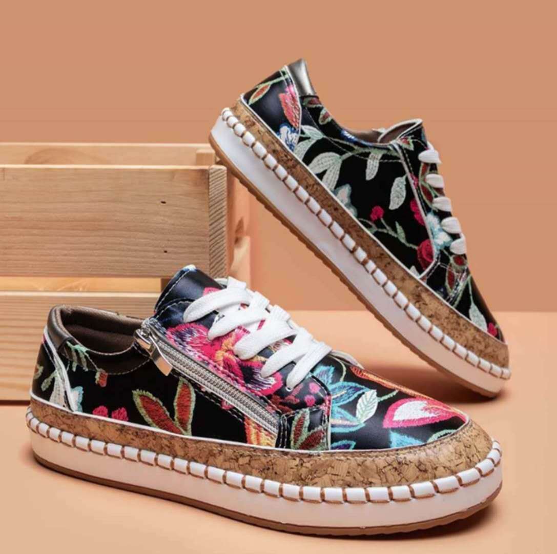 Damen-Schuhe aus vulkanisiertem Blumen-Design