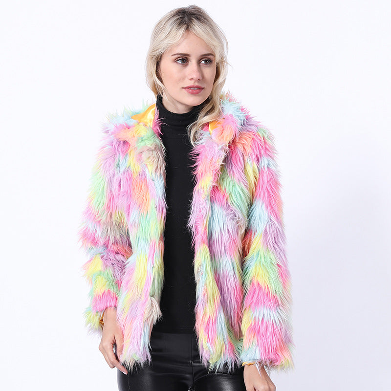 Damen Flauschige Kunstpelzjacke mit leuchtenden Farben ModeGeist