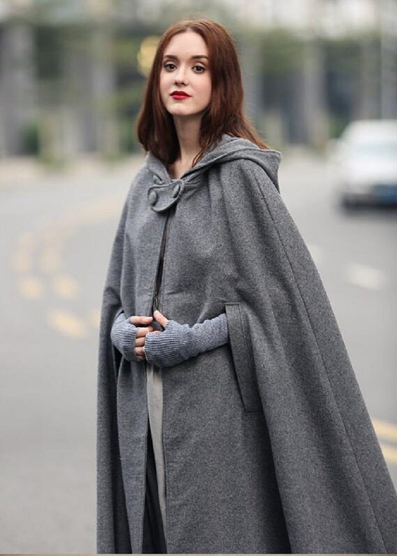 Damen modern geschnittener Umhang mit Kapuze ModeGeist