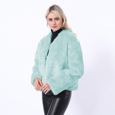 Damen Kurze Kunstpelzjacke mit modernem Schnitt und breit geschnittenen Ärmeln ModeGeist