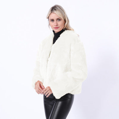 Damen Kurze Kunstpelzjacke mit modernem Schnitt und breit geschnittenen Ärmeln ModeGeist