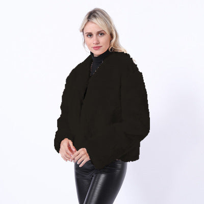 Damen Kurze Kunstpelzjacke mit modernem Schnitt und breit geschnittenen Ärmeln ModeGeist