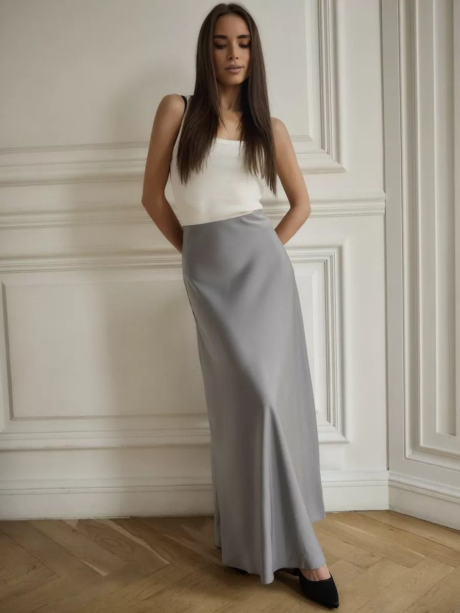 Andrina: Langer Satin-Rock im Fischschwanz-Stil
