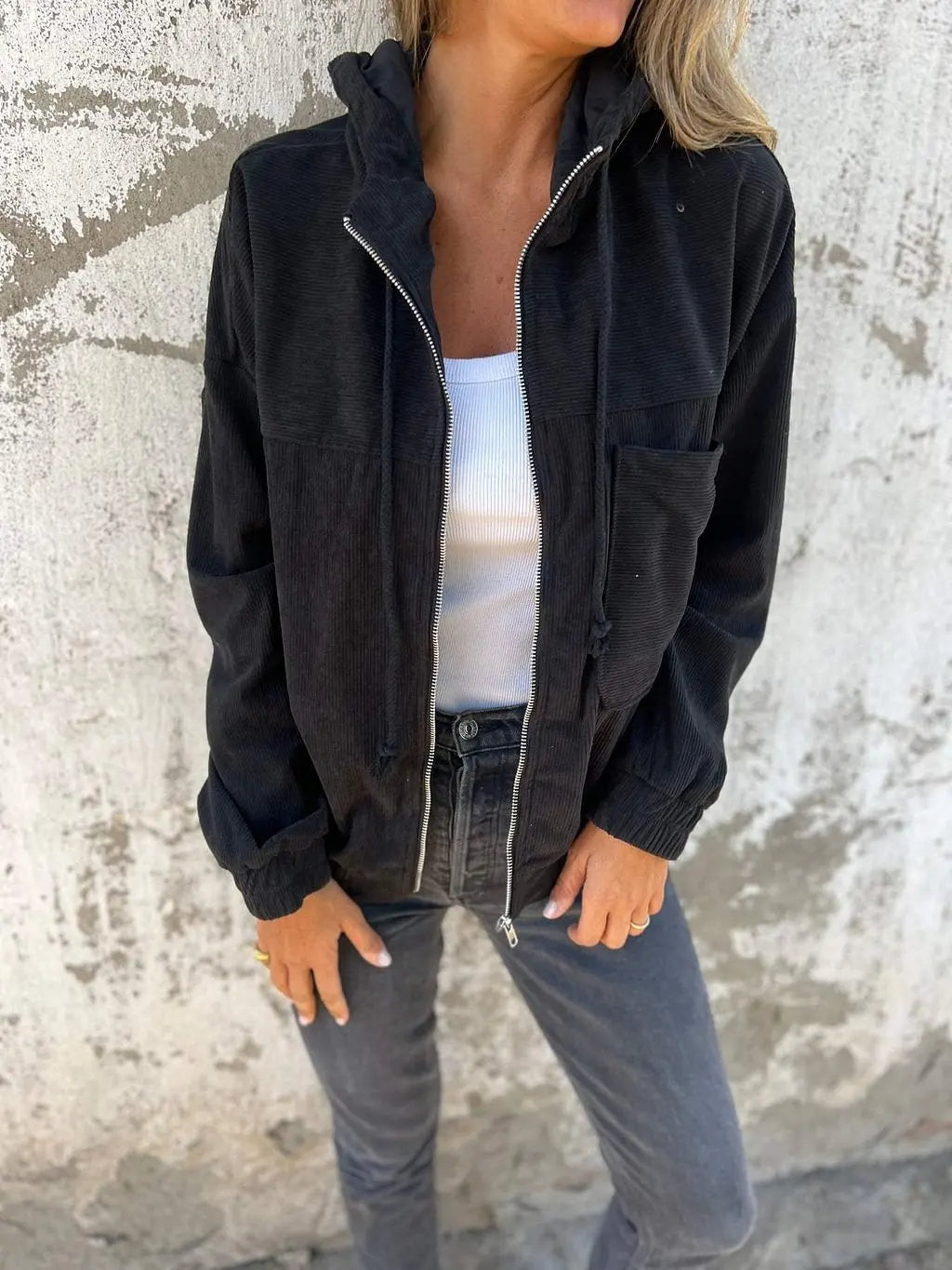 ModeGeist | Corduroy-Jacke mit Kapuze