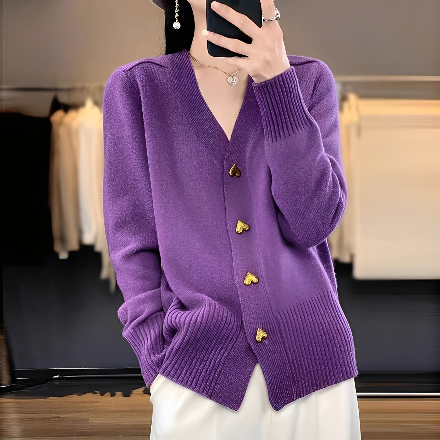 ModeGeist | Strickjacke mit Herzknöpfen für Frauen