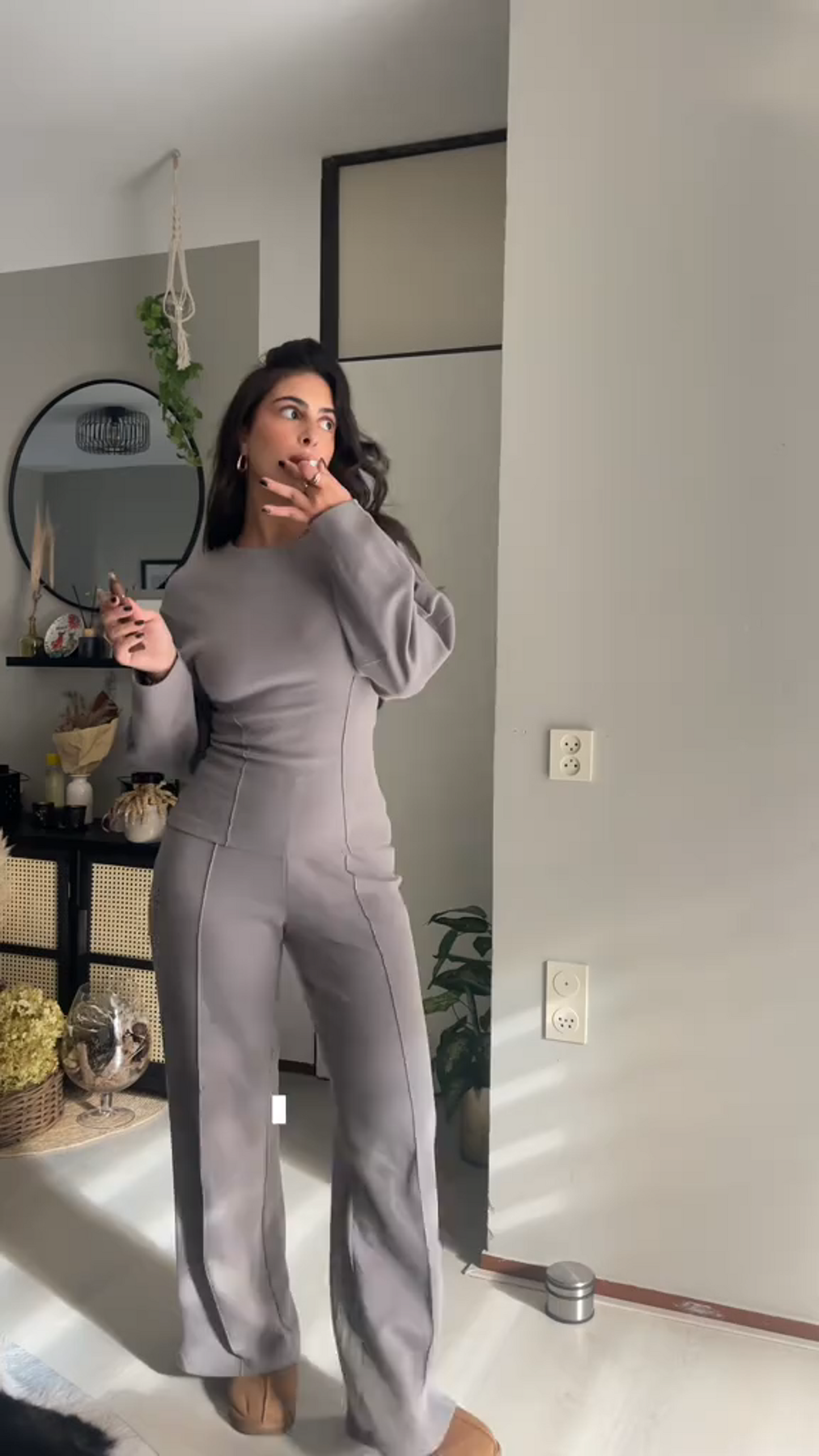 ModeGeist | Bequemes Damen Pullover Satz mit Weiten Hosen