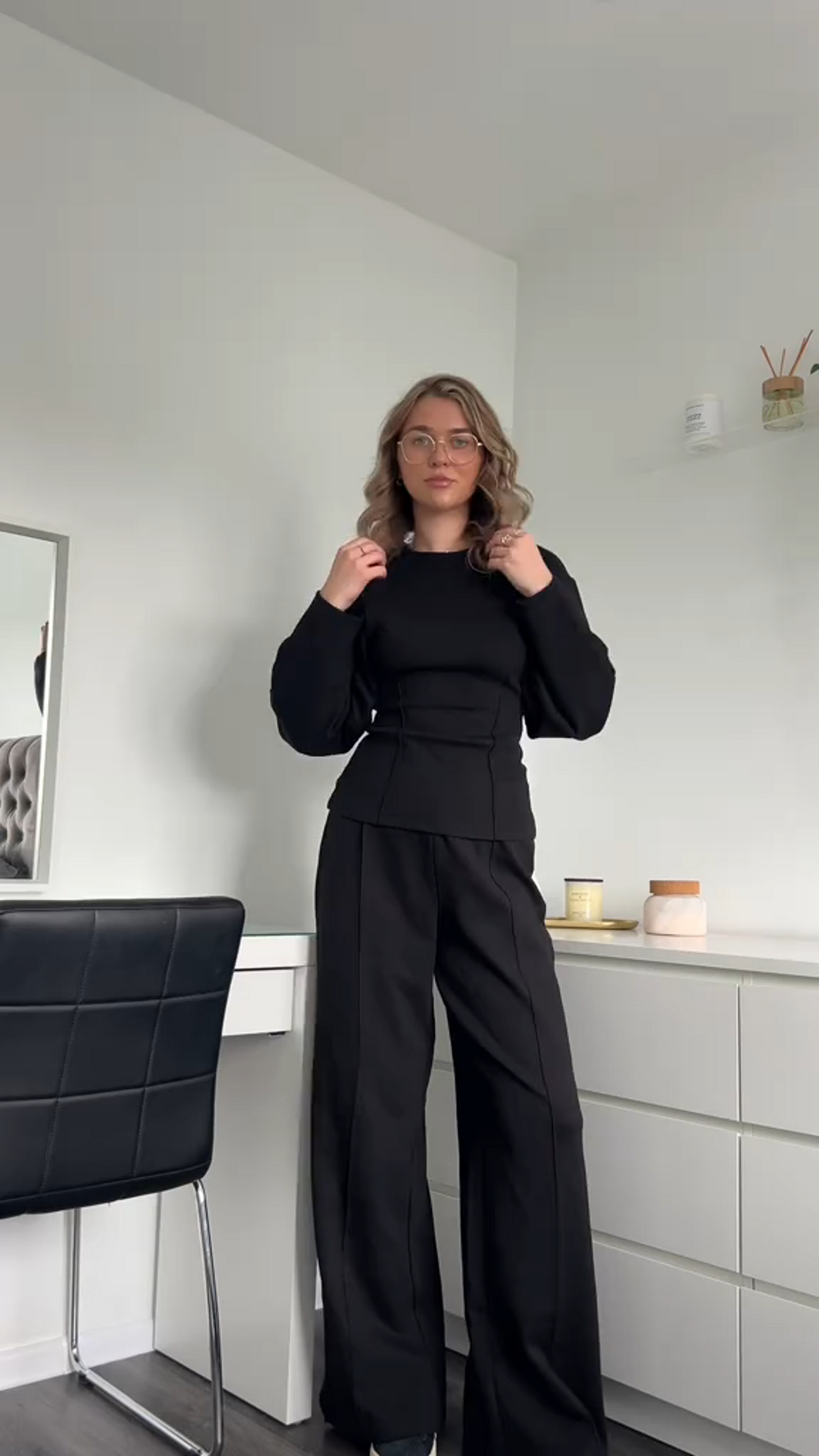 ModeGeist | Bequemes Damen Pullover Satz mit Weiten Hosen