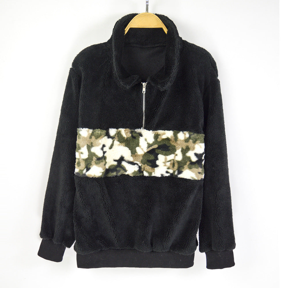 Damen kuschelweiche Fleecejacke mit auffälligem Camouflage-Detail ModeGeist