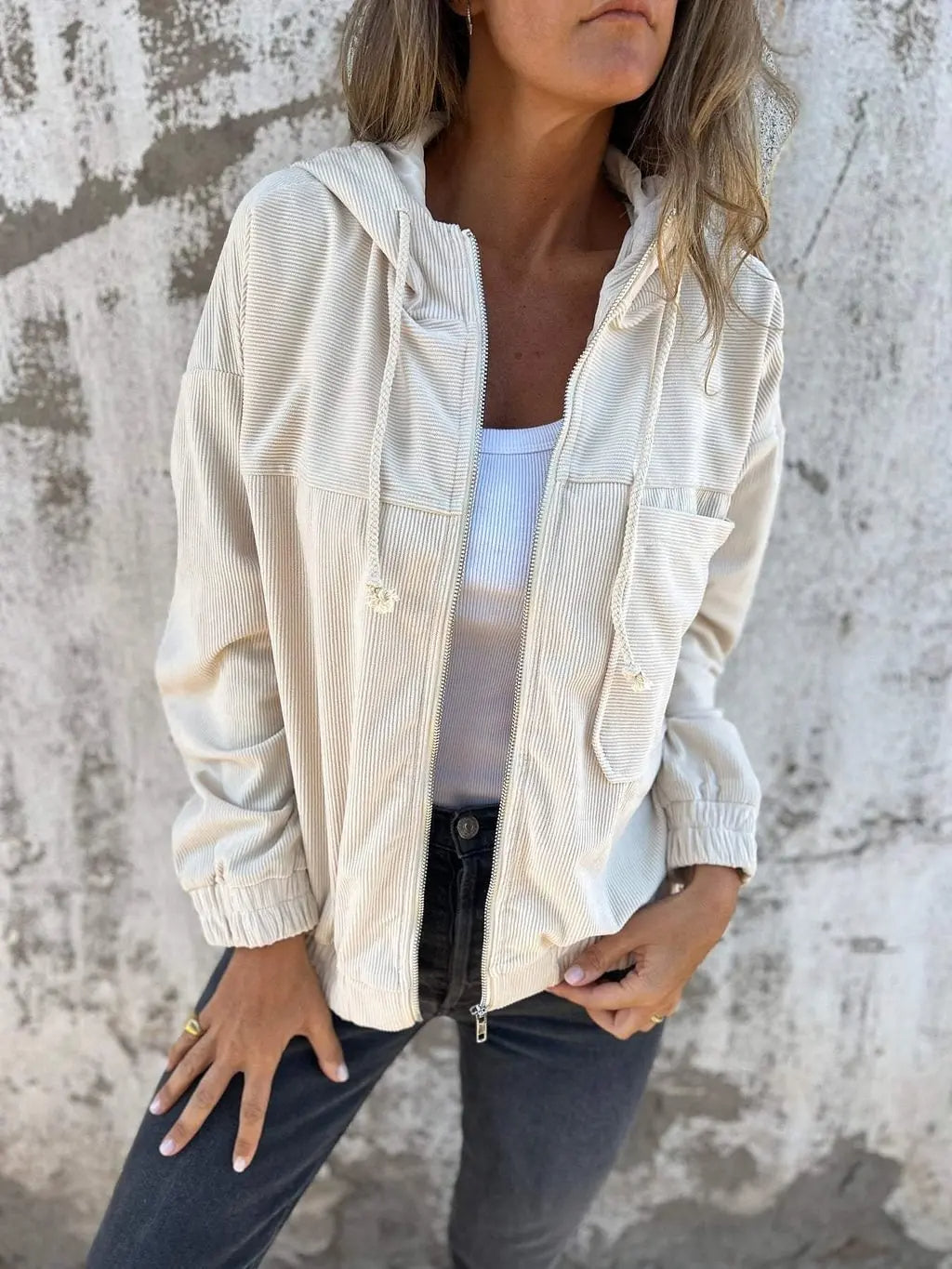 ModeGeist | Corduroy-Jacke mit Kapuze