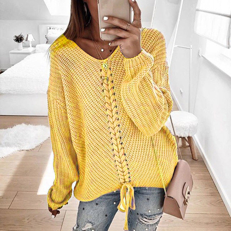 Damen Großer Strickpullover mit tiefem V-Ausschnitt und dekorativem Kordeldetail ModeGeist