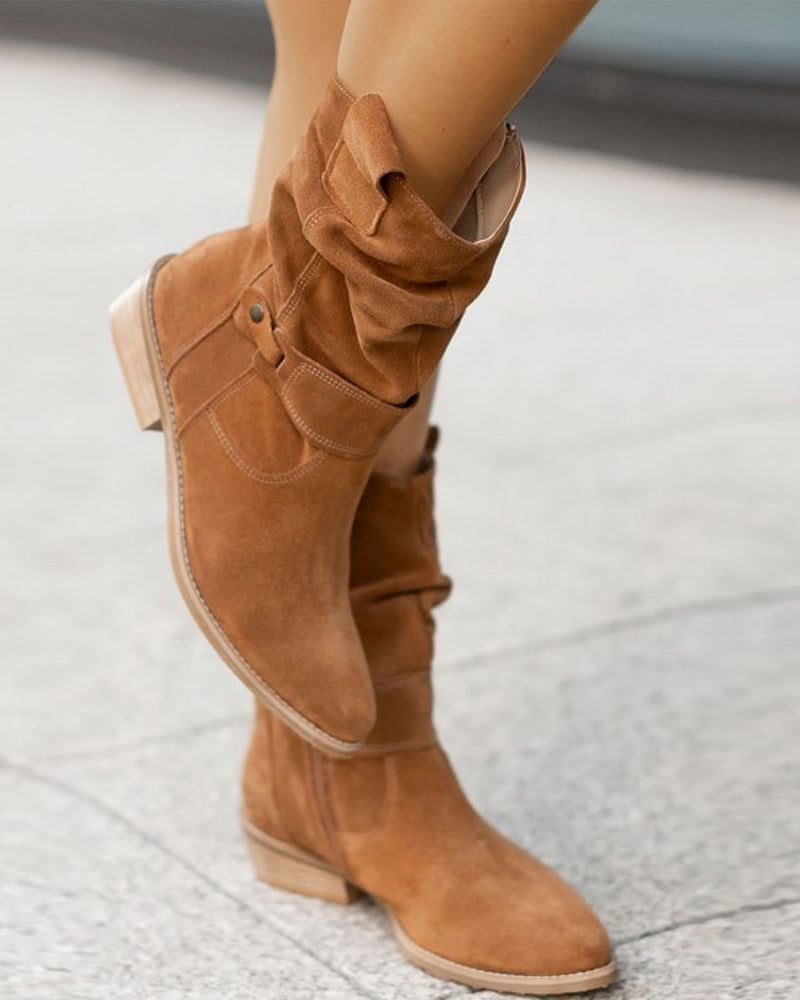 ModeGeist | Trendige Stiefel mit Niedrigen Absätzen