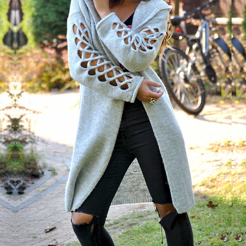 Damen stylische Strickjacke mit floralem Muster und offenen Ärmeln ModeGeist
