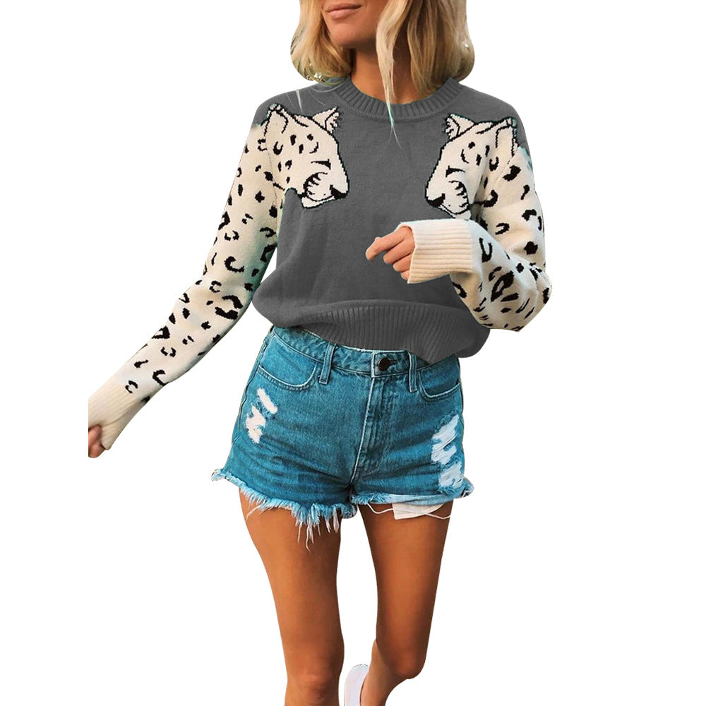 Damen modischer Strickpullover mit tierischem Motiv und farblich abgesetzten Ärmeln ModeGeist