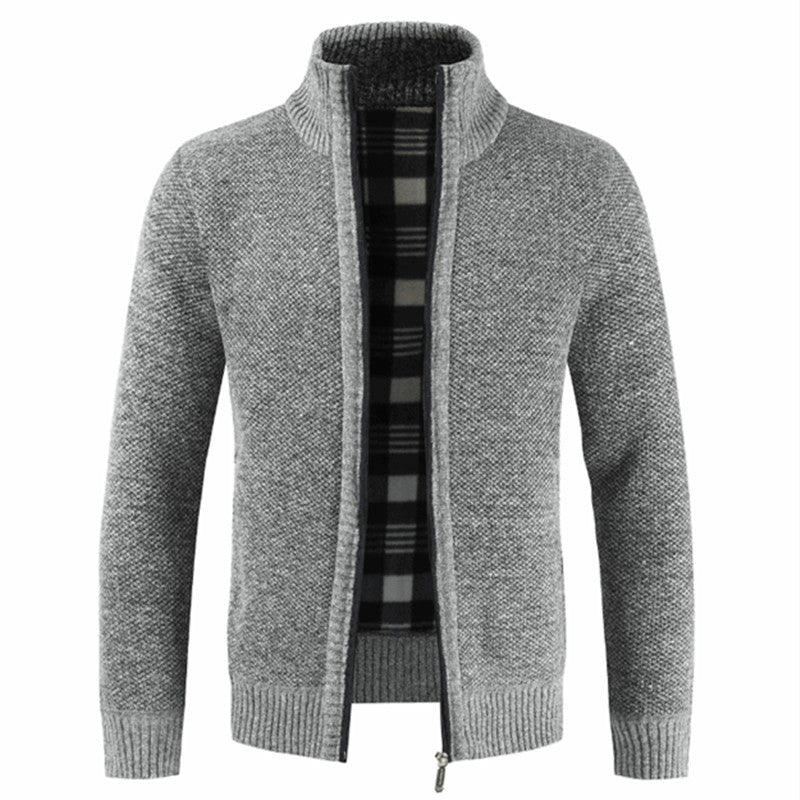 Herren Strickjacke mit hohem Kragen und plüschigen Innenfutter ModeGeist