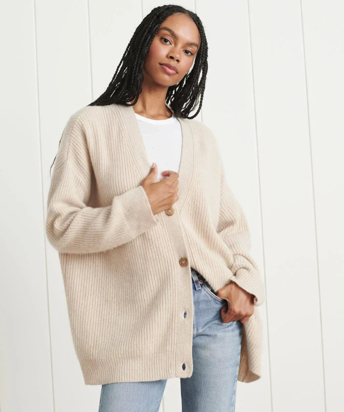 ModeGeist | V-Ausschnitt-Cardigan für Frauen
