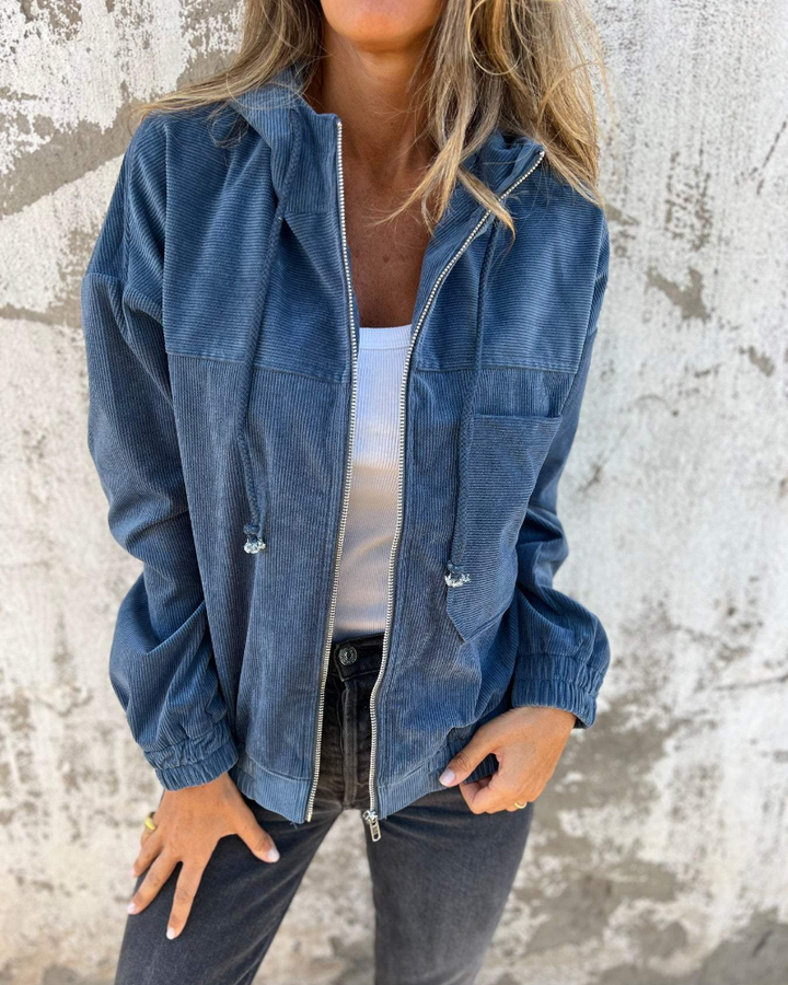 Jacke mit Kapuze und verstellbarem Kordelzug