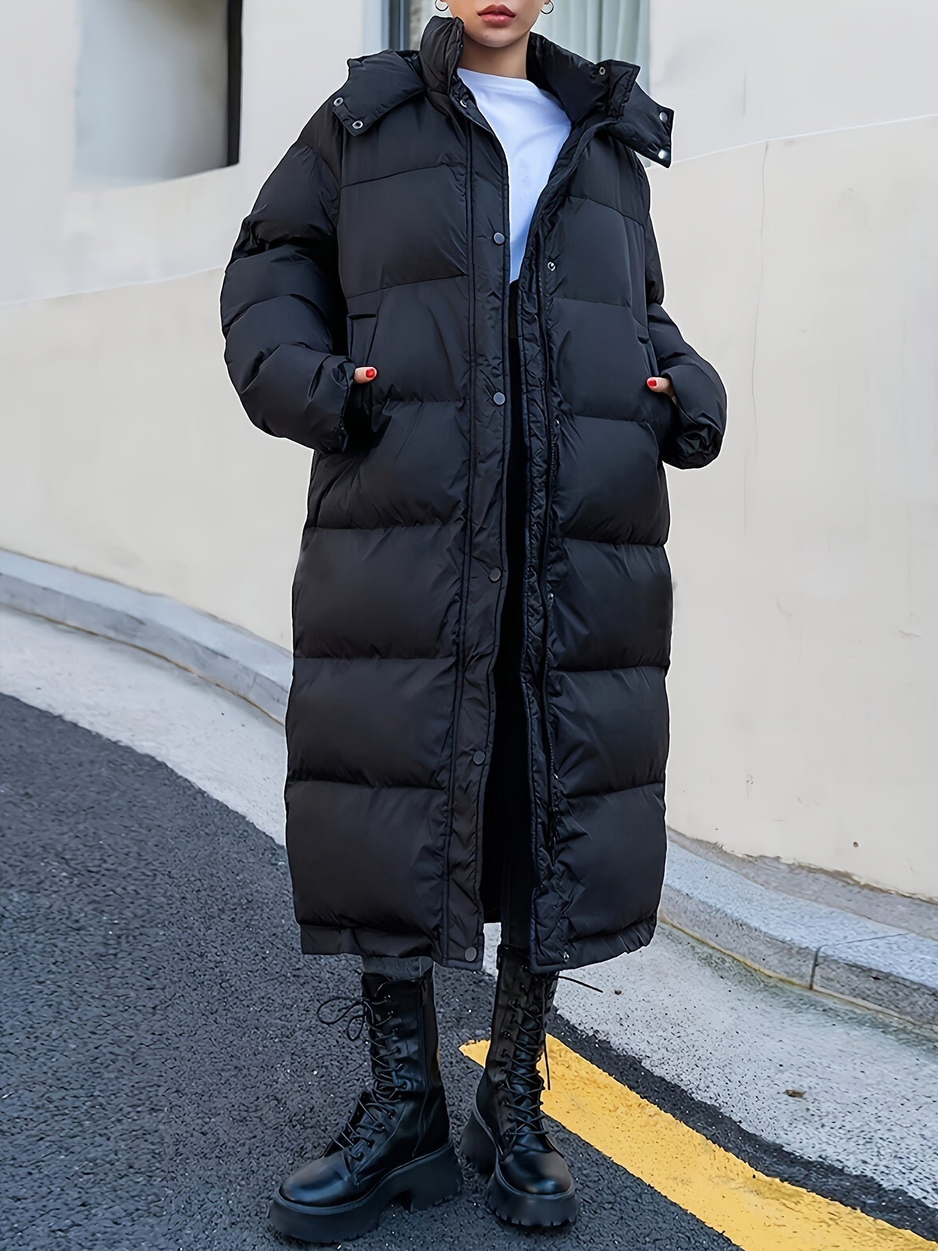 ModeGeist | Lange Steppjacke mit Kapuze und weit geschnitten für Frauen Ideal bei kaltem Wetter