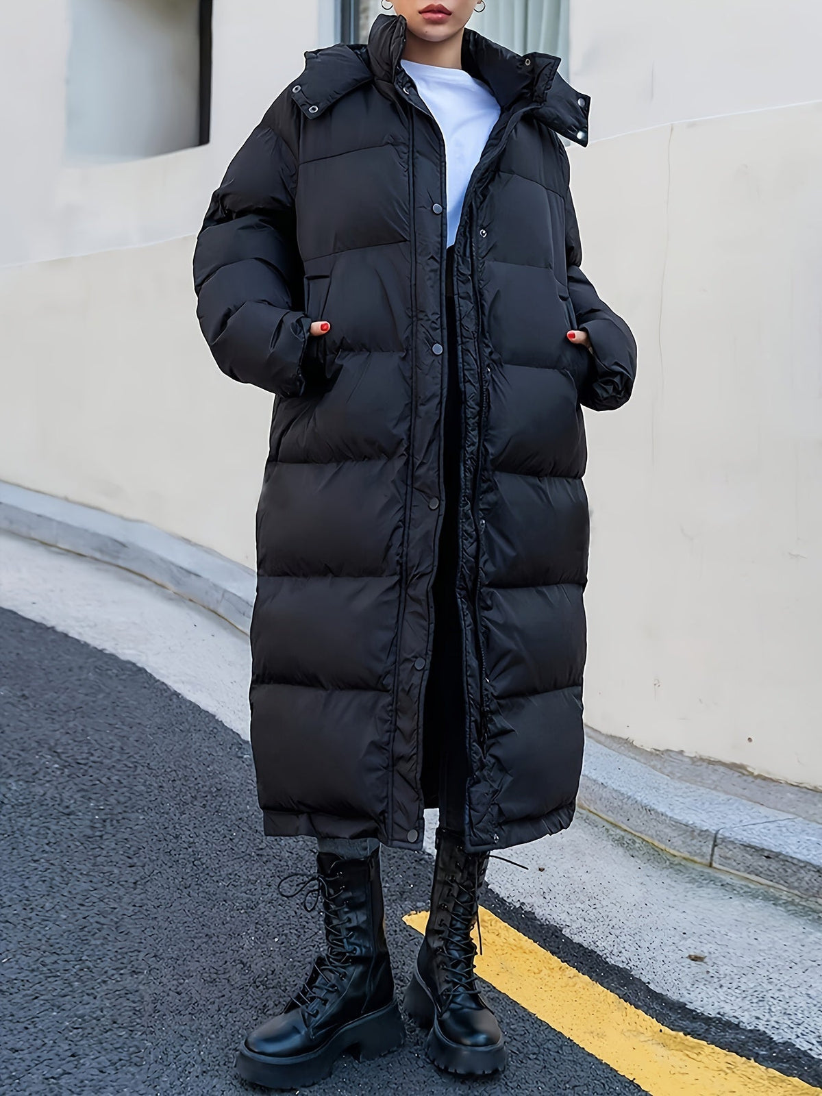 ModeGeist | Lange Steppjacke mit Kapuze und weit geschnitten für Frauen Ideal bei kaltem Wetter