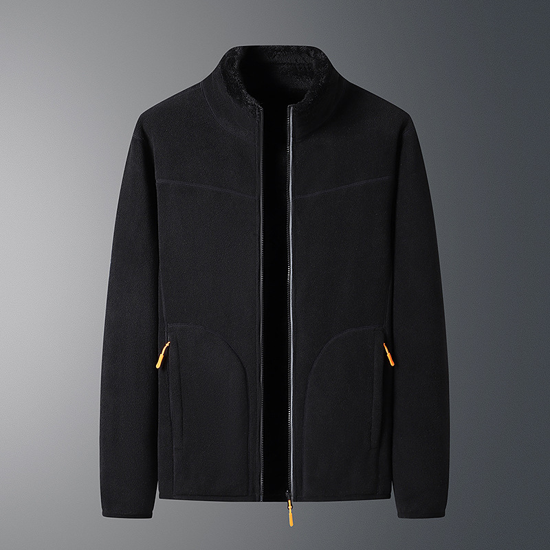 Kuschelige Fleecejacke mit langen Ärmeln und Reißverschlusstaschen von Kouvara