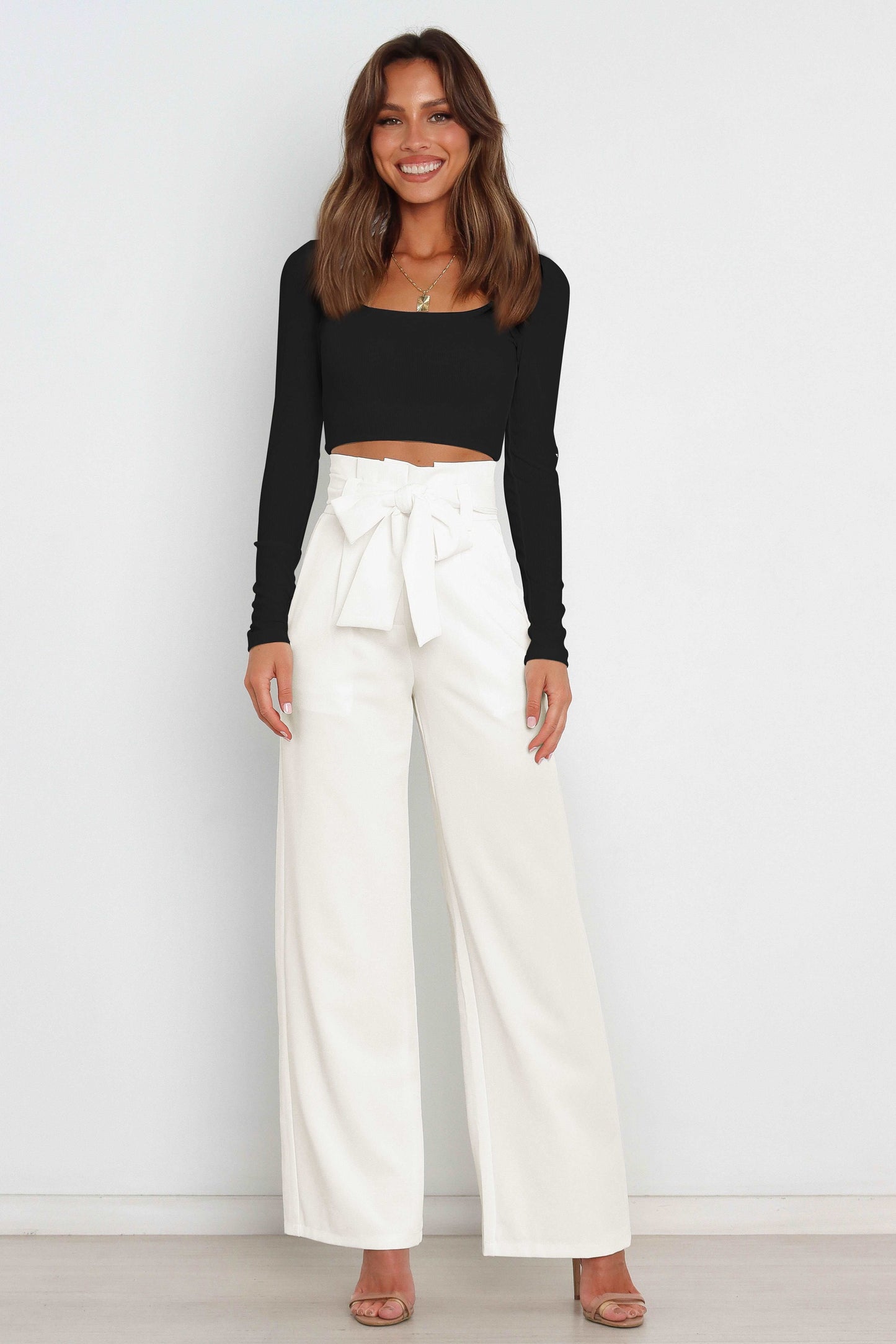 ModeGeist | Hohe Taille Paperbag Hose mit Schleifendetail
