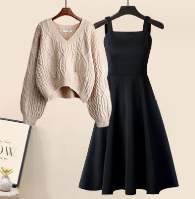 ModeGeist | Zweiteiliges Satz Bestehend Aus Einem Hochwertigen Cross Strickpullover und Einem Eleganten Kleid