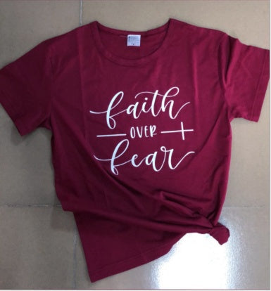 Frauen T-Shirt mit christlichem Glaubens-Aufdruck von Fudus