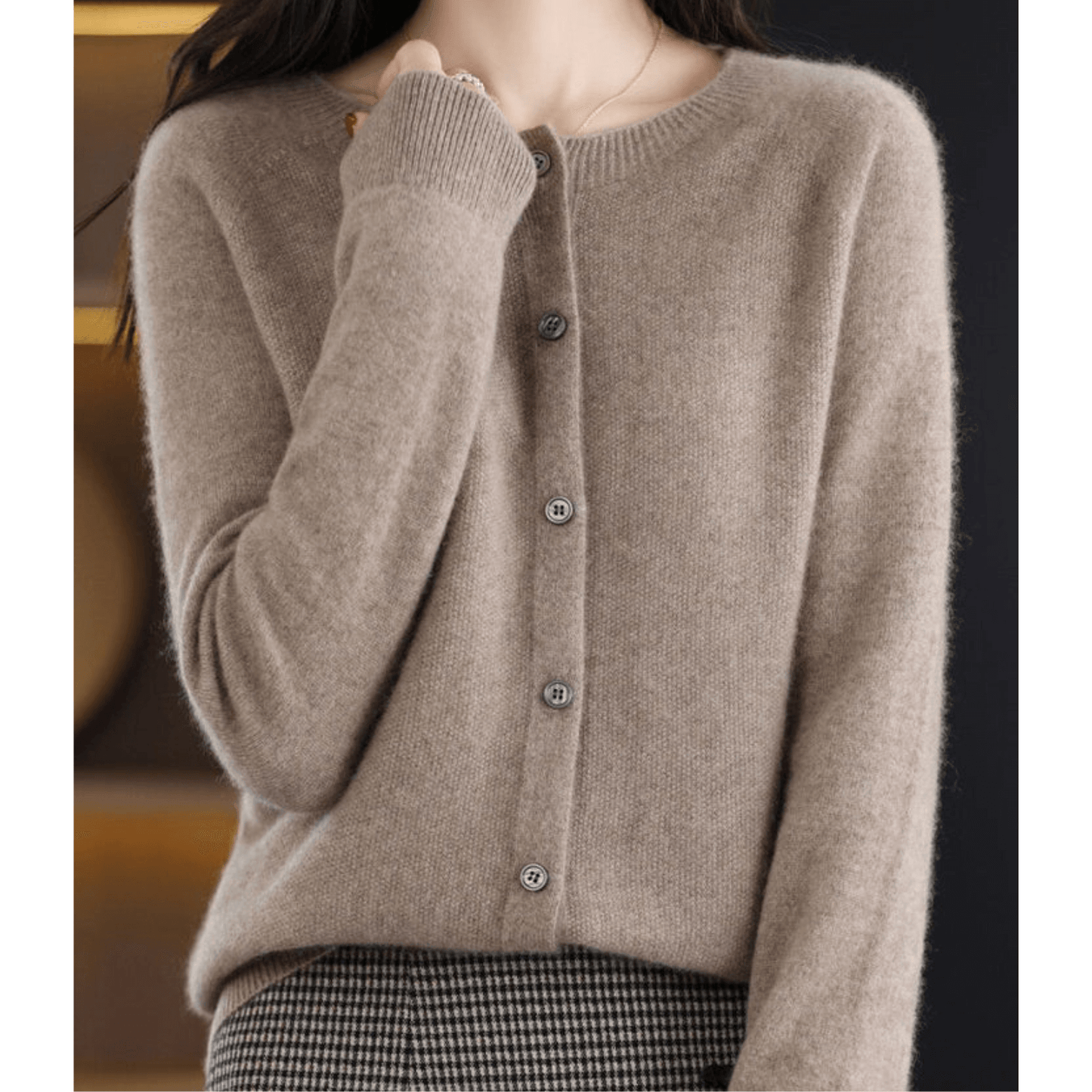 ModeGeist | Damen Feinstrickjacke Mit Rundhalsausschnitt